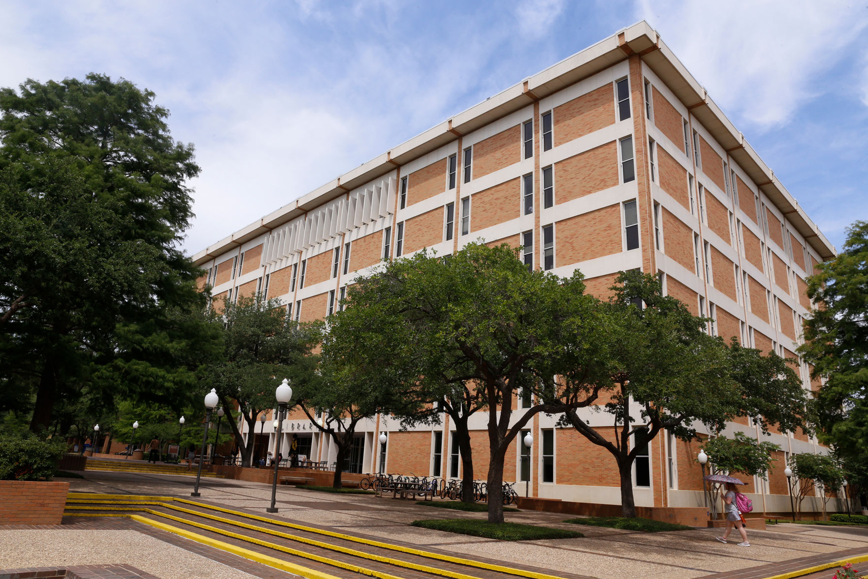 UTA Libraries collects materials from students, staff for COVID-19 archive